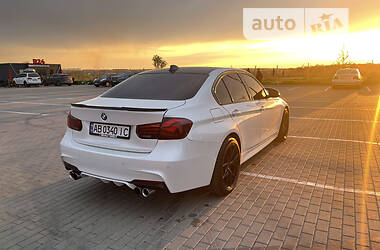 Седан BMW 3 Series 2016 в 