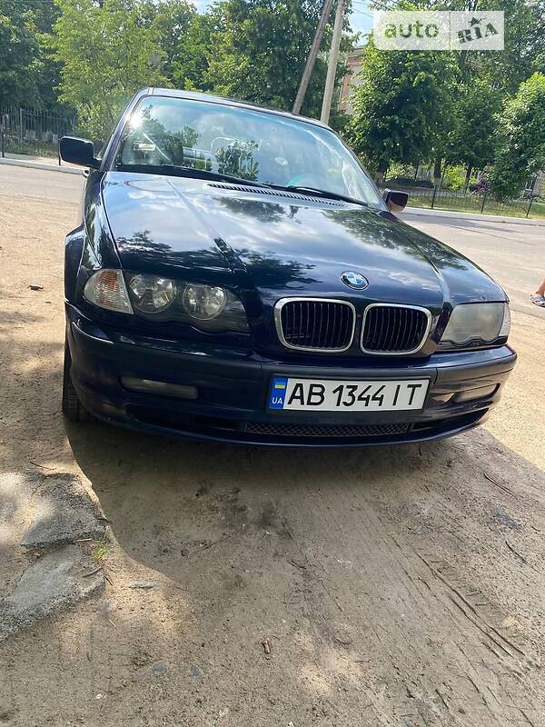 Седан BMW 3 Series 2000 в Гайсину