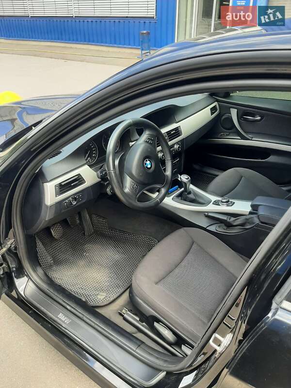 Универсал BMW 3 Series 2011 в Запорожье