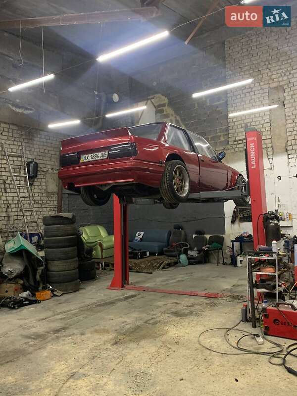 Седан BMW 3 Series 1985 в Харкові