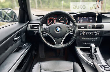 Универсал BMW 3 Series 2010 в Кропивницком