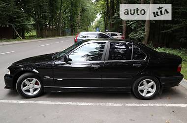 Седан BMW 3 Series 1995 в Львове