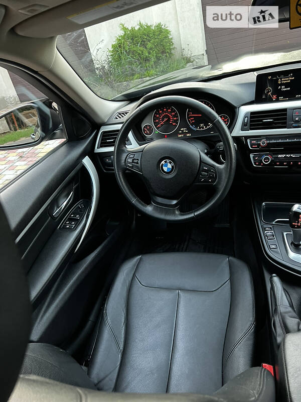 Седан BMW 3 Series 2016 в Одесі
