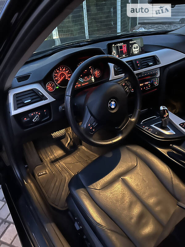 Седан BMW 3 Series 2016 в Одесі