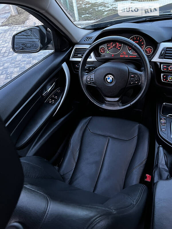 Седан BMW 3 Series 2016 в Одесі