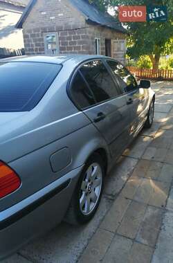 Седан BMW 3 Series 2003 в Константиновке