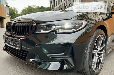 Седан BMW 3 Series 2019 в Одессе