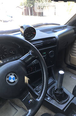 Седан BMW 3 Series 1986 в 