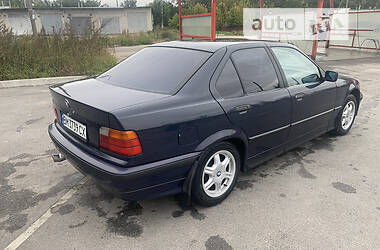 Седан BMW 3 Series 1993 в Чернигове