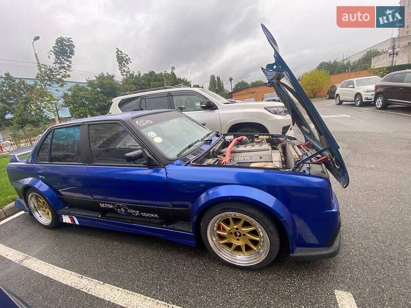 Седан BMW 3 Series 1986 в Києві
