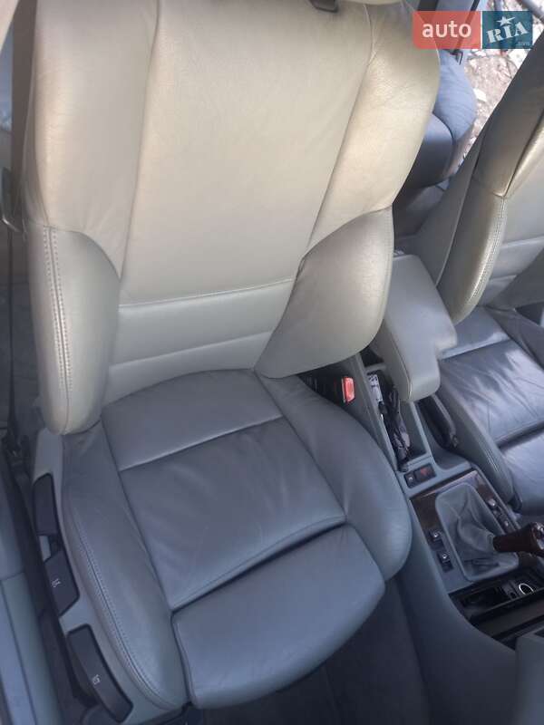 Седан BMW 3 Series 2000 в Одесі