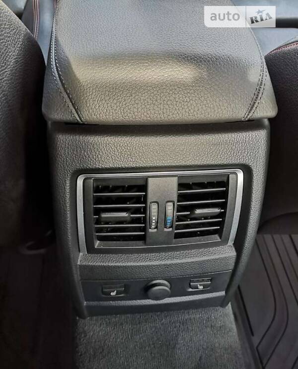 Седан BMW 3 Series 2014 в Львове