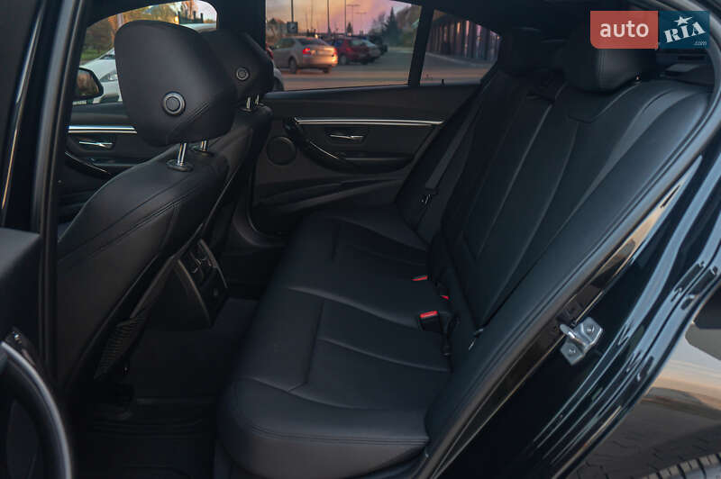 Седан BMW 3 Series 2016 в Ужгороде фото 30 Седан BMW 3 Series 2016 в Ужгороде