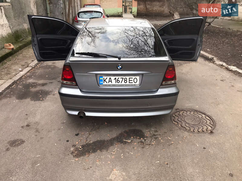 Хетчбек BMW 3 Series 2004 в Києві фото 7 Хетчбек BMW 3 Series 2004 в Києві