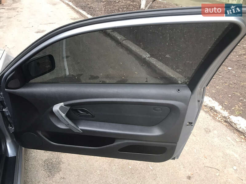 Хетчбек BMW 3 Series 2004 в Києві фото 17 Хетчбек BMW 3 Series 2004 в Києві