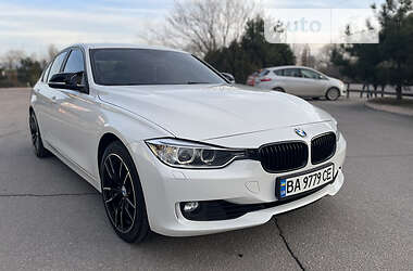 Седан BMW 3 Series 2013 в 
