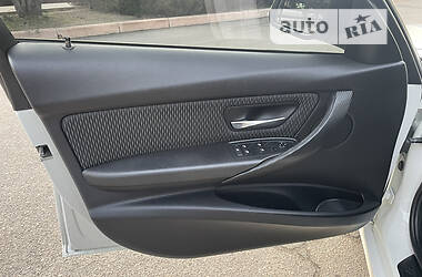 Седан BMW 3 Series 2013 в 