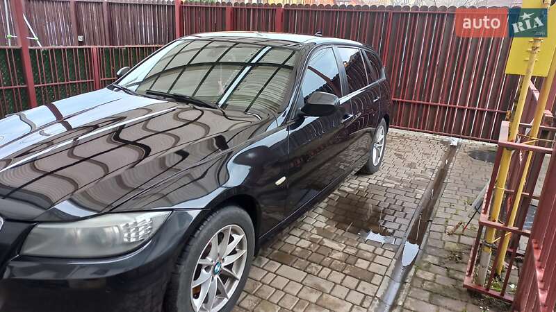 Універсал BMW 3 Series 2010 в Києві