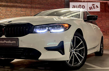 Седан BMW 3 Series 2019 в Киеве