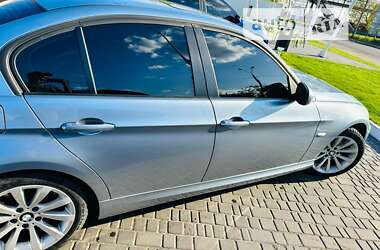 Седан BMW 3 Series 2010 в Одессе