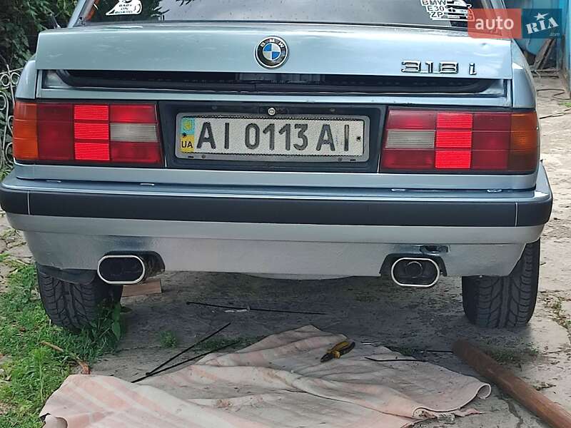 Седан BMW 3 Series 1990 в Запоріжжі
