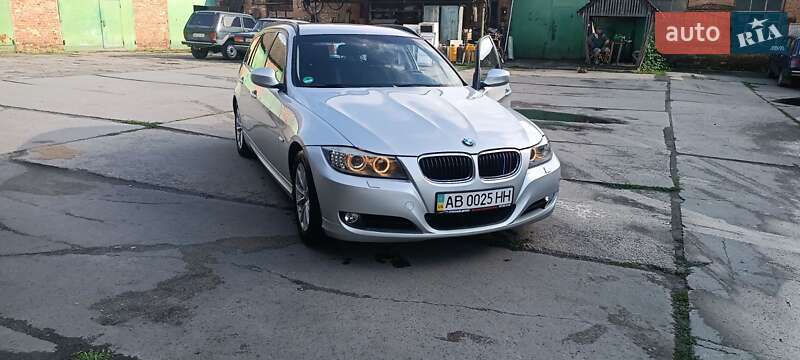 BMW 3 Series 2011 BMW 3 Series 2011