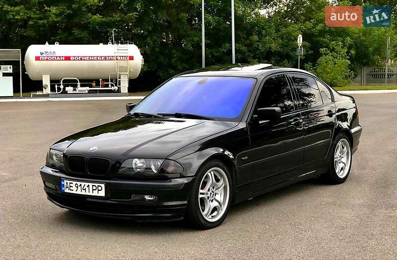 Седан BMW 3 Series 2000 в Павлограді