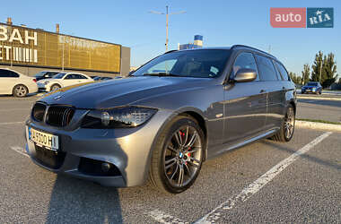 Универсал BMW 3 Series 2011 в 