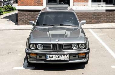 Седан BMW 3 Series 1986 в Києві
