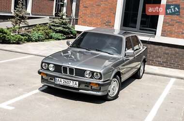 Седан BMW 3 Series 1986 в Киеве