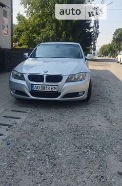 Седан BMW 3 Series 2009 в Тячеві