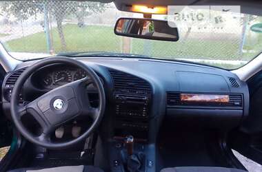 Седан BMW 3 Series 1996 в Чорткове