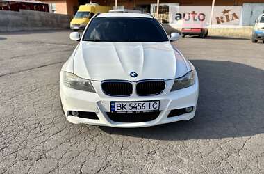 Универсал BMW 3 Series 2010 в Ровно