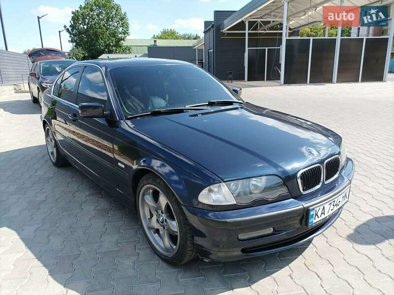 Седан BMW 3 Series 1999 в Маньковке