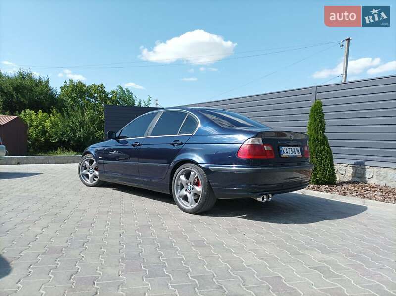 Седан BMW 3 Series 1999 в Маньковке