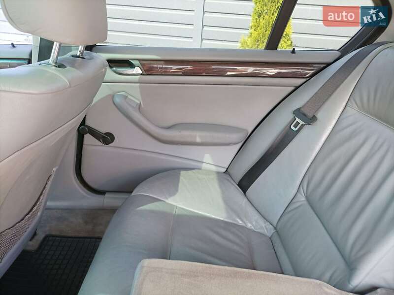 Седан BMW 3 Series 1999 в Маньковке