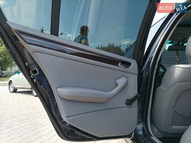 Седан BMW 3 Series 1999 в Маньковке