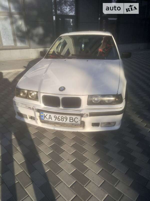 Седан BMW 3 Series 1991 в Житомире