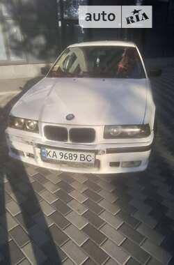 Седан BMW 3 Series 1991 в Житомире