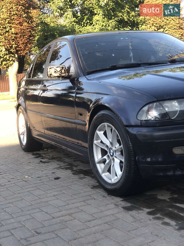 Седан BMW 3 Series 1998 в Магдалиновке
