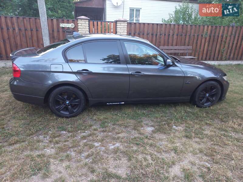 Седан BMW 3 Series 2006 в Шполе