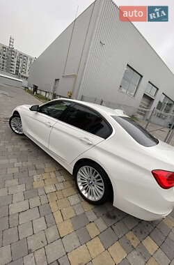 Седан BMW 3 Series 2013 в 
