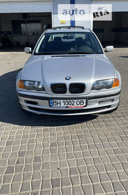 Седан BMW 3 Series 2000 в Раздельной