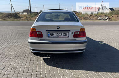 Седан BMW 3 Series 2000 в Раздельной