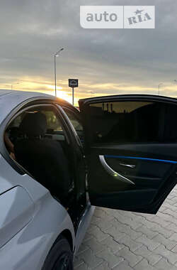 Седан BMW 3 Series 2012 в 
