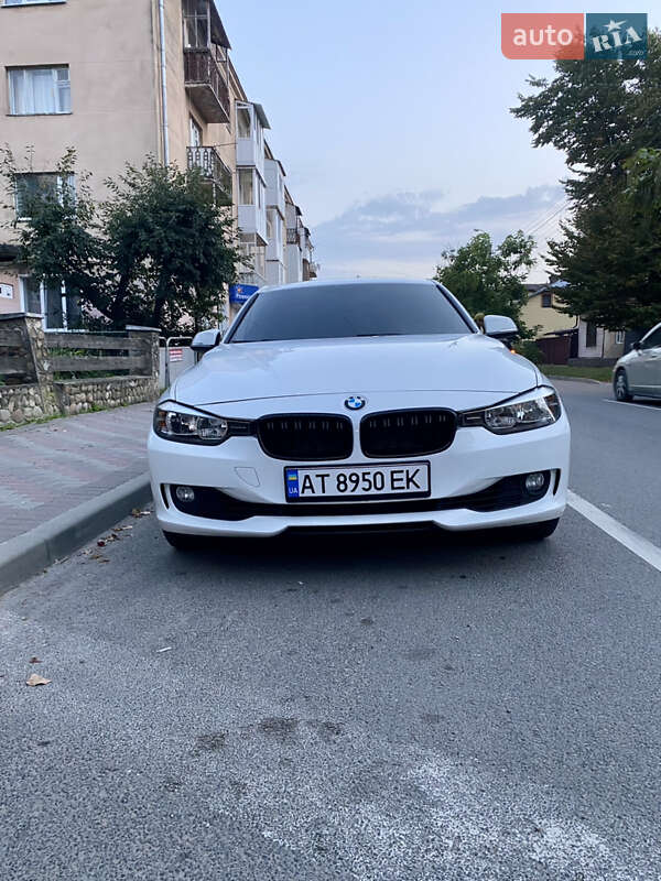 Седан BMW 3 Series 2013 в Ивано-Франковске