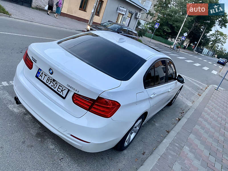 Седан BMW 3 Series 2013 в Ивано-Франковске