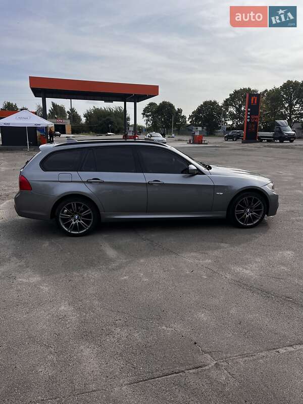 Универсал BMW 3 Series 2011 в Нововолынске