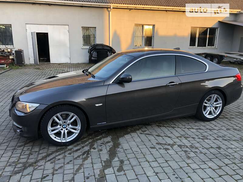 BMW 3 Series 2010