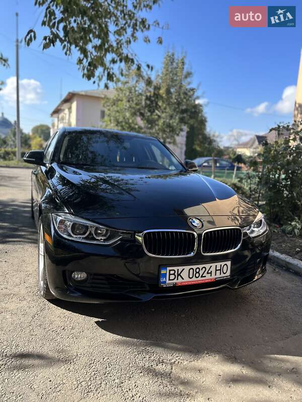 Седан BMW 3 Series 2014 в Млинове фото 20 Седан BMW 3 Series 2014 в Млинове